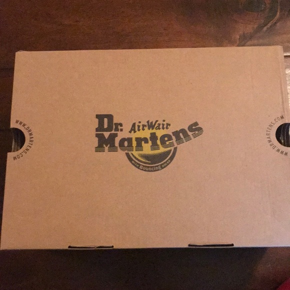 dr martens - Picture 1 of 5